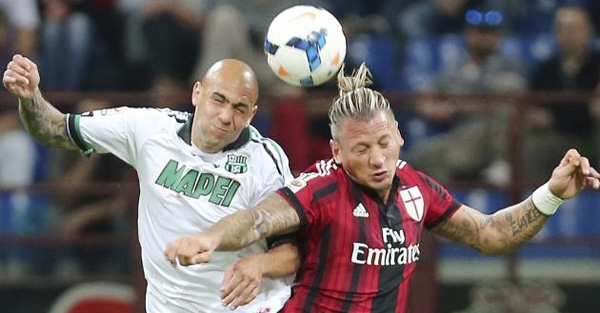 AC Milan nhọc nhằn giành 3 điểm trước Sassuolo