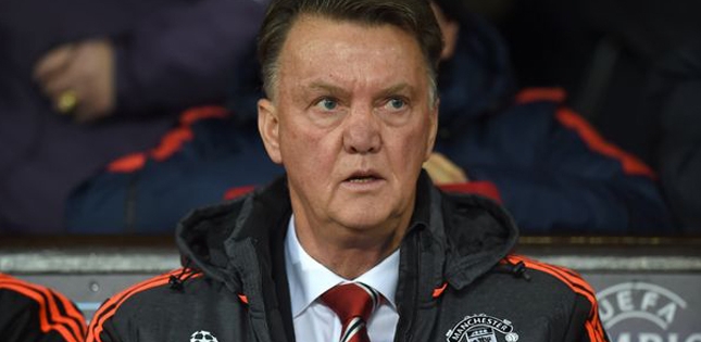 Van Gaal nói gì khi MU lên ngôi đầu bảng?