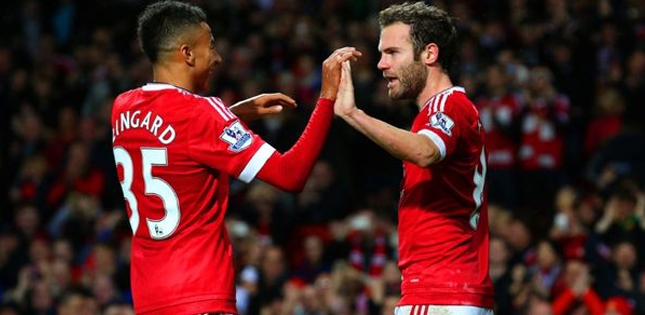 Van Gaal muốn tìm người thay thế Mata và Lingard