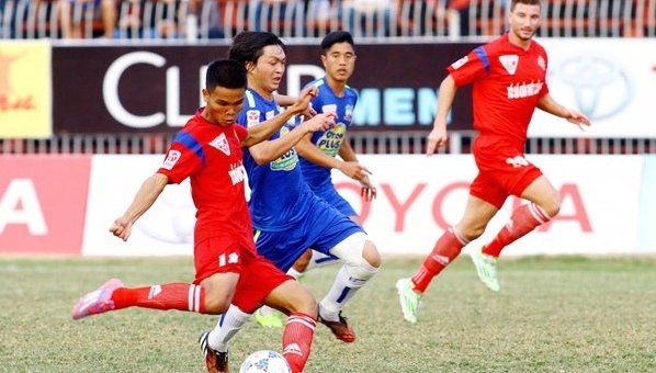 Kỷ lục gia ghi bàn tại V-League 2015 ra Bắc thi đấu