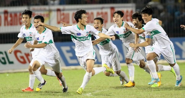 Điểm tin 14/11: 'Đi Nhật là tốt cho Tuấn Anh và Công Phượng'