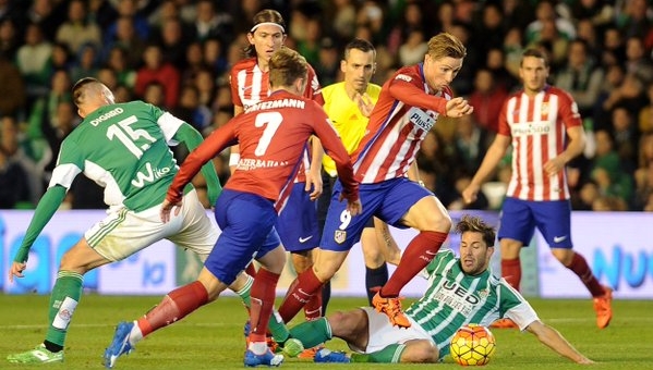 Video bàn thắng: Real Betis 0-1 Atletico Madrid (Vòng 12 La Liga)