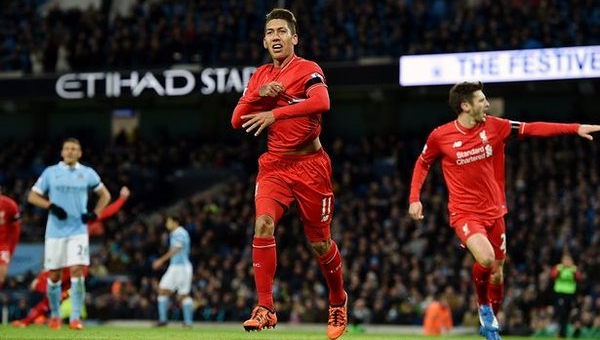 VIDEO: Roberto Firmino dùng kỹ thuật biến Demichelis thành gã hề