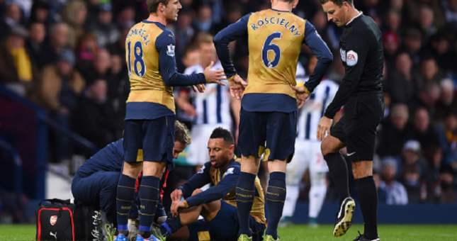 Ramsey trở lại, Coquelin ngồi ngoài ít nhất 1 tháng