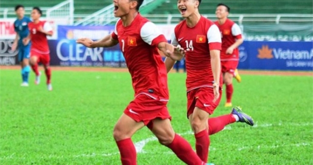 Highlights U21 Việt Nam 2-1 U21 Singapore: Dắt tay nhau vào bán kết!