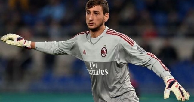 Buffon khen ngợi tài năng siêu trẻ ở AC Milan