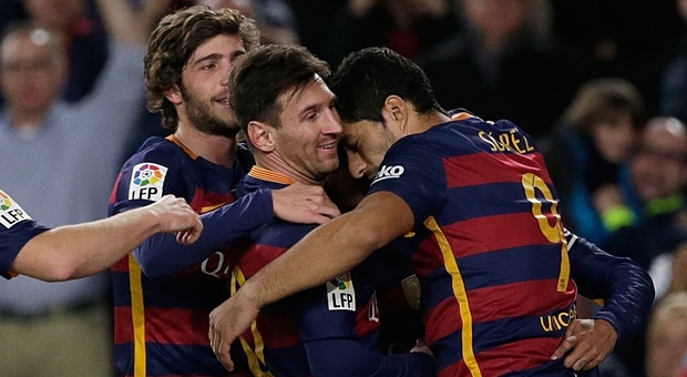 Video bàn thắng: Barcelona 4-0 Real Betis (Vòng 17 La Liga)