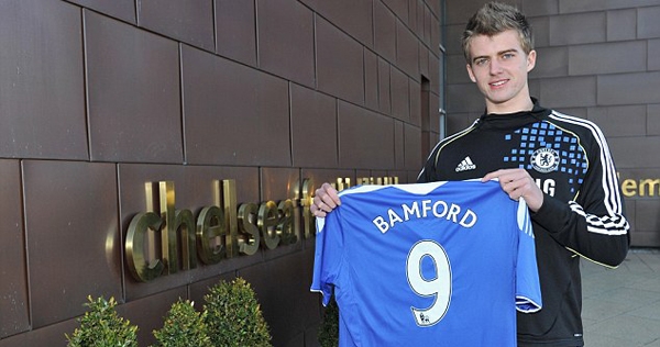 Chelsea có viện binh cho hàng công