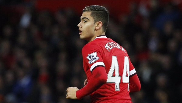 VIDEO: Sao trẻ MU lập siêu phẩm từ chấm đá phạt góc