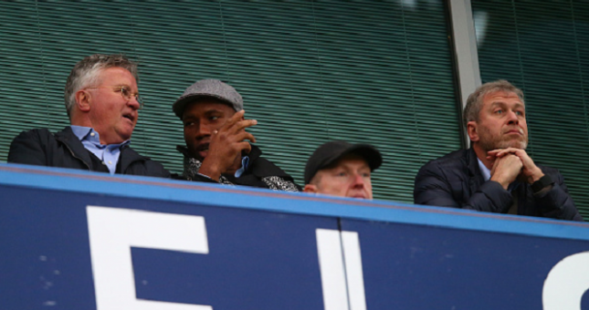 Didier Drogba giải nghệ để trở lại Chelsea