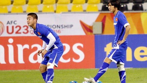 VIDEO: Công Phượng vắng mặt trong buổi tập của U23 Việt Nam