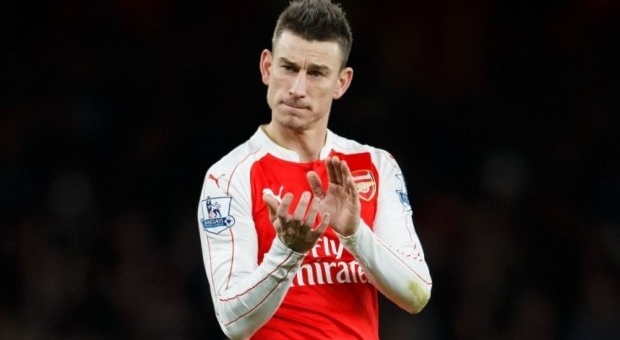 Koscielny muốn gắn bó với Arsenal