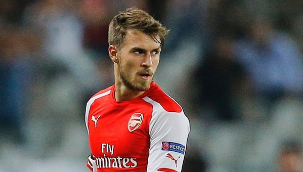 Arsenal ra giá cho Ramsey tới Barca