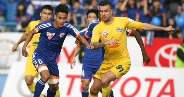 Trung vệ Hà Lan chính thức thành công dân Việt Nam