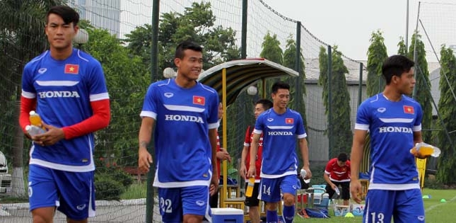 Hậu vệ U23 Việt Nam gia nhập Than Quảng Ninh