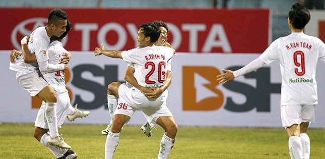 Trước vòng 3 V-League 2016: HAGL đứng dậy sau cú vấp?