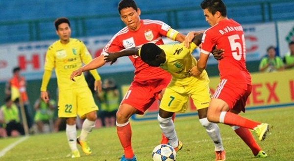 Ngoại binh tỏa sáng, SLNA xuất sắc vượt qua ĐKVĐ Bình Dương