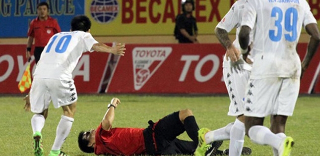 Văn Quyết sẽ phải nhận án phạt nào của Ban kỷ luật VFF?