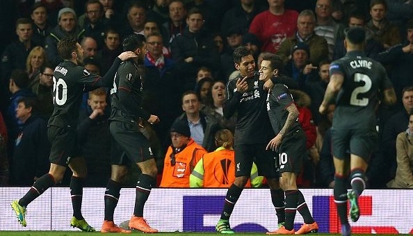 Video bàn thắng: Man Utd 1-1 Liverpool (Vòng 1/8 Europa League)