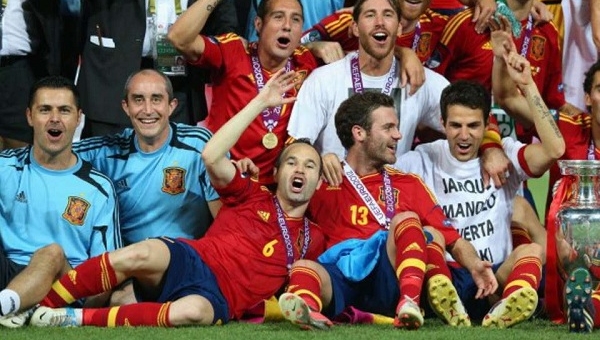 ĐT Tây Ban Nha triệu tập, thiếu những cái tên lớn