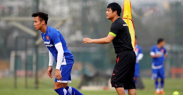 Ngọc Hải quyết giành 3 điểm tặng HLV Hữu Thắng