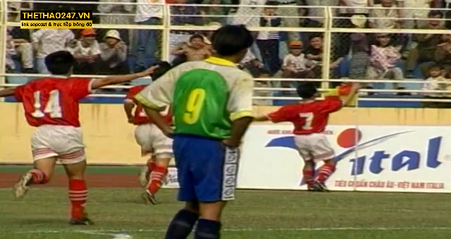 VIDEO: Trận cầu kinh điển Thể Công vs CA TPHCM - 1999