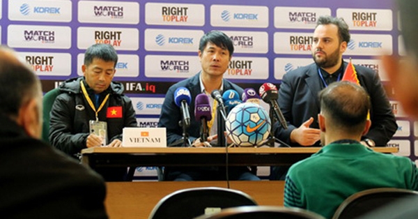 HLV Hữu Thắng nói về trận thua của Việt Nam trước Iraq