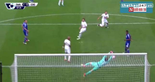 VIDEO: Begovic bay người đẹp mắt cứu thua cho Chelsea