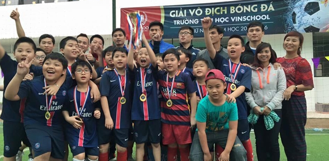 'Cái cúp của đời tôi' - một bài viết hay về bóng đá học đường