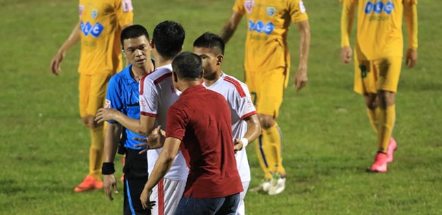 Điểm tin tối 11/5: Trọng tài Hà Anh Chiến sắp nhận án phạt rất nặng