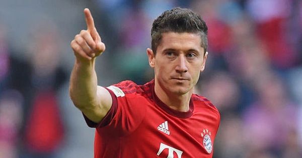 ĐHTB Bundesliga 2015/16: Hàng công siêu khủng