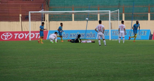 S. Khánh Hòa dễ dàng đè bẹp Hoàng Anh Gia Lai