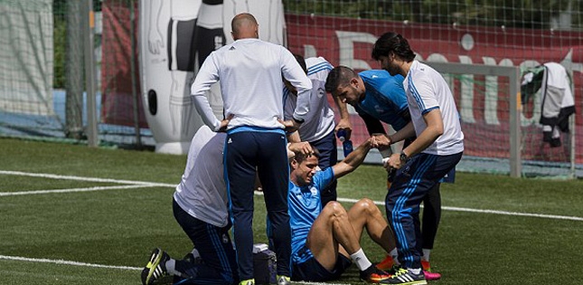 Nóng: Ronaldo dính chấn thương, nguy cơ lỡ CK Champions League