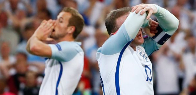 Rooney: 'ĐT Anh xứng đáng có ba điểm'