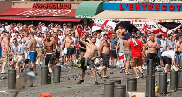 Nhật ký Euro 2016 13/6: Tuyển Anh và Nga trước nguy cơ bị đuổi khỏi Euro 2016