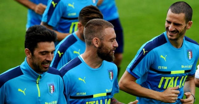 Chuyển nhượng tối 15/6: Chelsea và Man City đại chiến vì đội phó của Juve