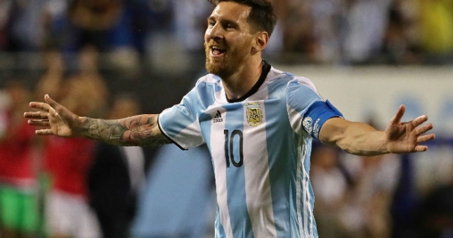 Màn trình diễn của Messi trước thềm chung kết Copa America 2016