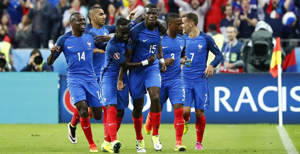 Tin nóng Euro 4/7: Pháp lập kỷ lục; Xác định 2 cặp bán kết