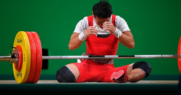 Điểm tin chiều 8/8: Cử tạ Việt Nam thua sốc, Trọng tài ngoại bắt V-League