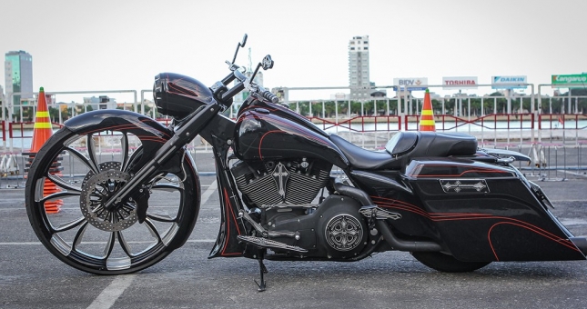 Hàng nóng Harley-Davidson Street Glide độ mâm của Đức Tào Phớ