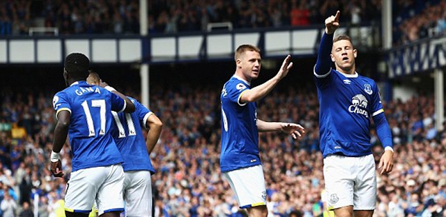 Everton và Tottenham chia điểm ngày ra quân