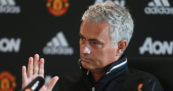 Mục tiêu của MU thừa nhận muốn tới Barca chơi bóng