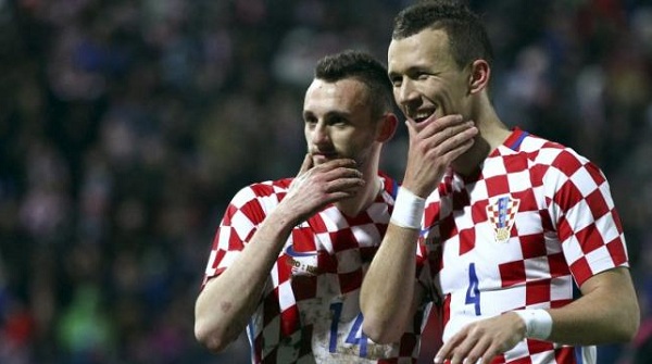 Arsenal và Chelsea theo đuổi đồng hương Modric