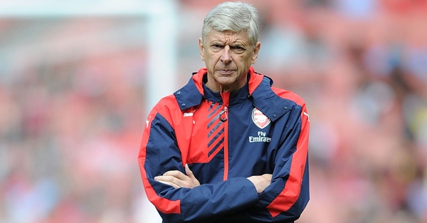 Có Mustafi, Arsenal lập tức chia tay 1 trung vệ