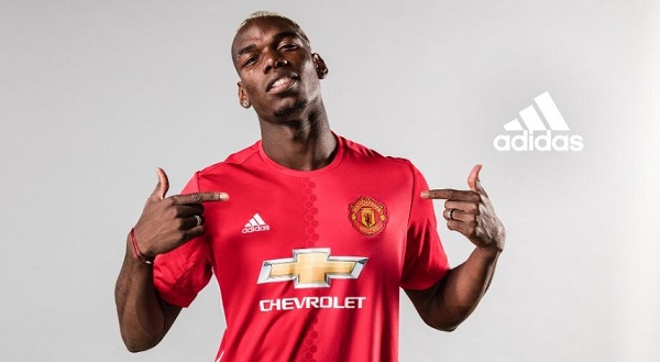 ‘Sẽ sớm có cầu thủ 200 triệu bảng’