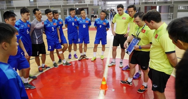 Tuyển futsal Việt Nam nhận tin mừng trước đại chiến Paraguay