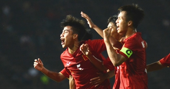 Hạ Kyrgyzstan, U16 Việt Nam vào vòng knock-out sau 16 năm