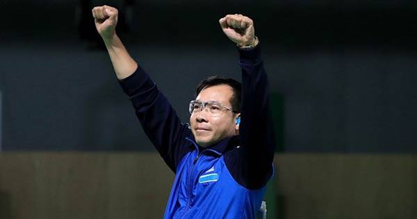 Hoàng Xuân Vinh thắp sáng đài đuốc khai mạc Đại hội ABG5