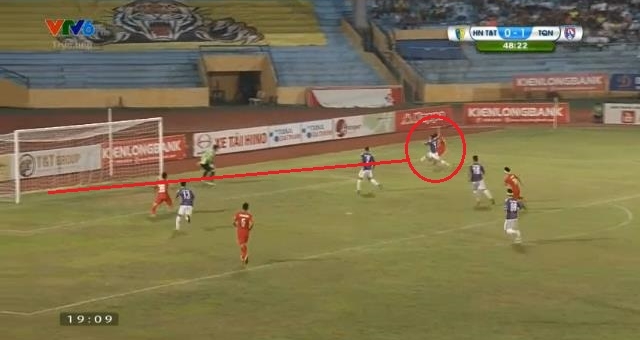 VIDEO: Bàn thắng từ góc siêu hẹp của hậu vệ Than Quảng Ninh