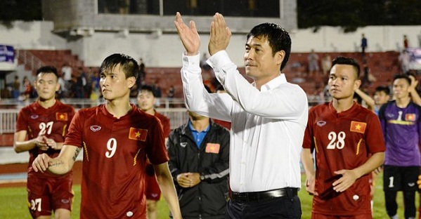 Điểm tin sáng 11/10: HLV Hữu Thắng gọi bổ sung 2 tuyển thủ